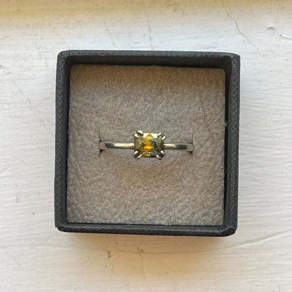 Cushion Parti Sapphire-Natural, Unheated 1.06 ct ring sz 7 sterling silver - Picture 6 of 7